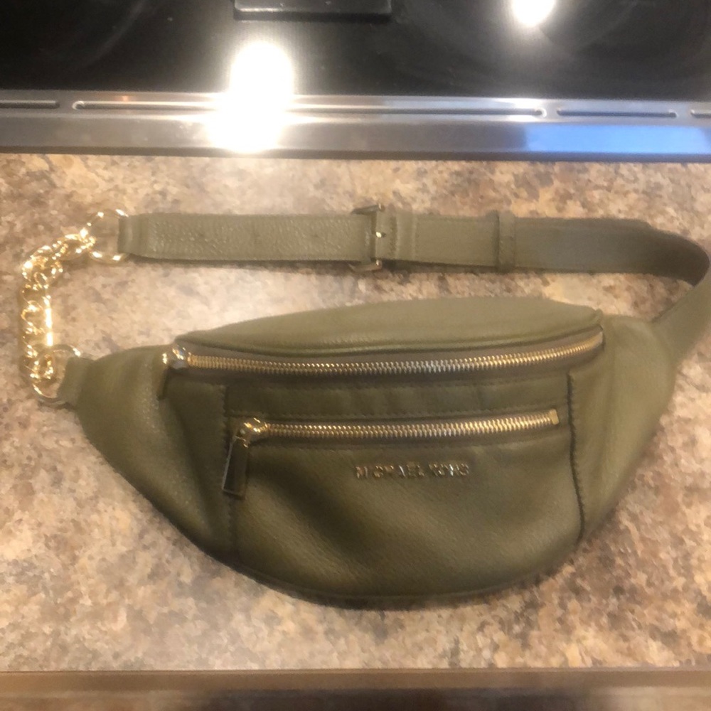 Michael Kors olive belt bag